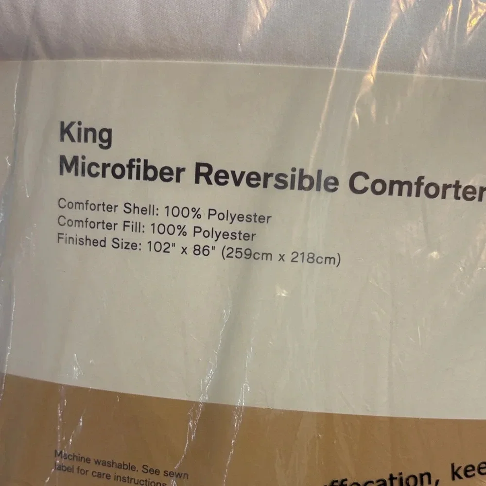 Cream Microfiber Reversible Comforter